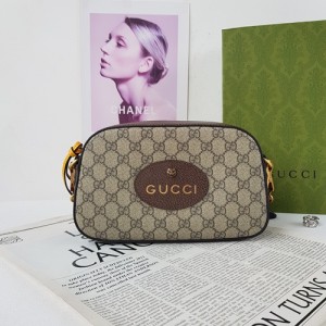 Gucci Supreme Messenger Bag
