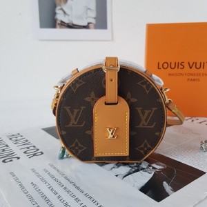 Louis Vuitton Poitte Chapo Bag Mini