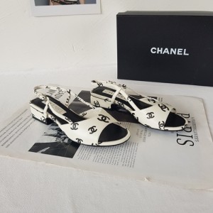 Chanel CC logo printing sling bag sandals