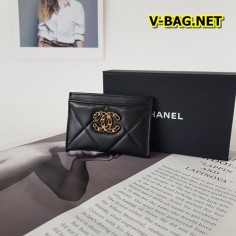 Chanel 19 Card Holder